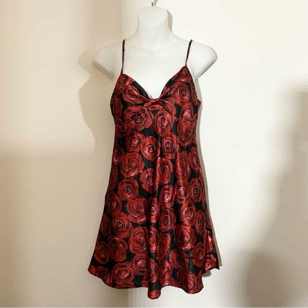 La Vie En Rose silky rose print slip dress